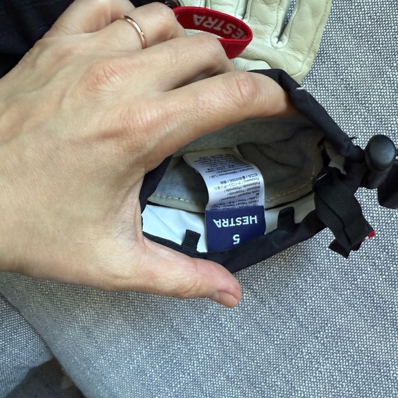 Hestra Army Leather Heli Ski Jr. Gloves - Picture 4 of 4